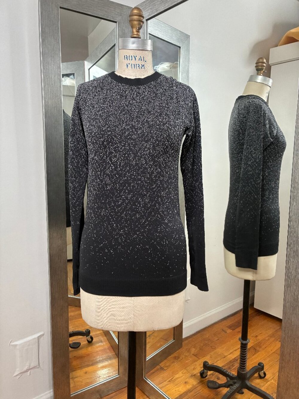 Lululemon Black and White Crew Neck Long Sleeve Top
